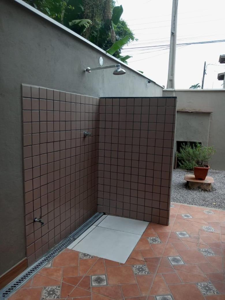 Casa Estilo Minimalista Em Ubatuba Villa Buitenkant foto